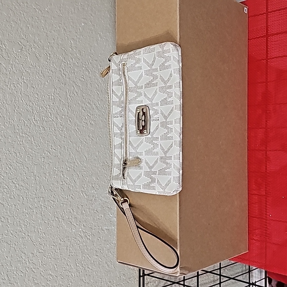 Michael Kors wristlet